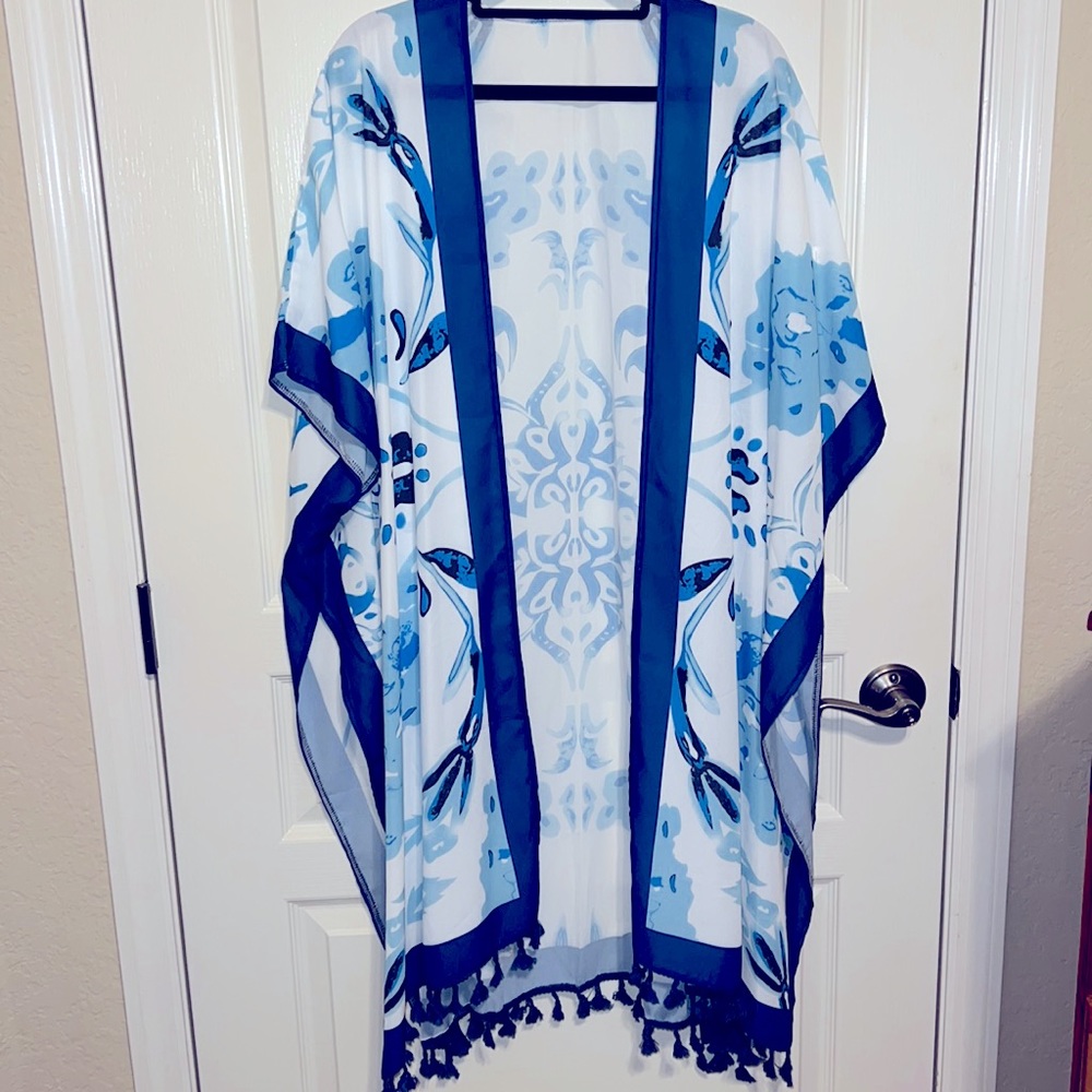 Kimono Blue Floral Print w Fringe